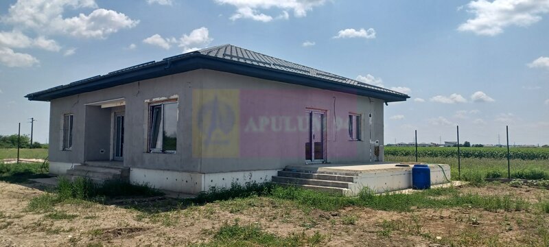 Casa noua parter, 4 camere, curte 400mp, Sabareni